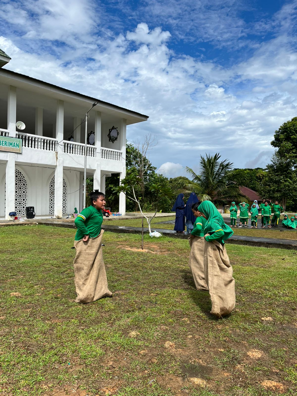 bb3e480f-6126-47f6-96fd-109fa281674c